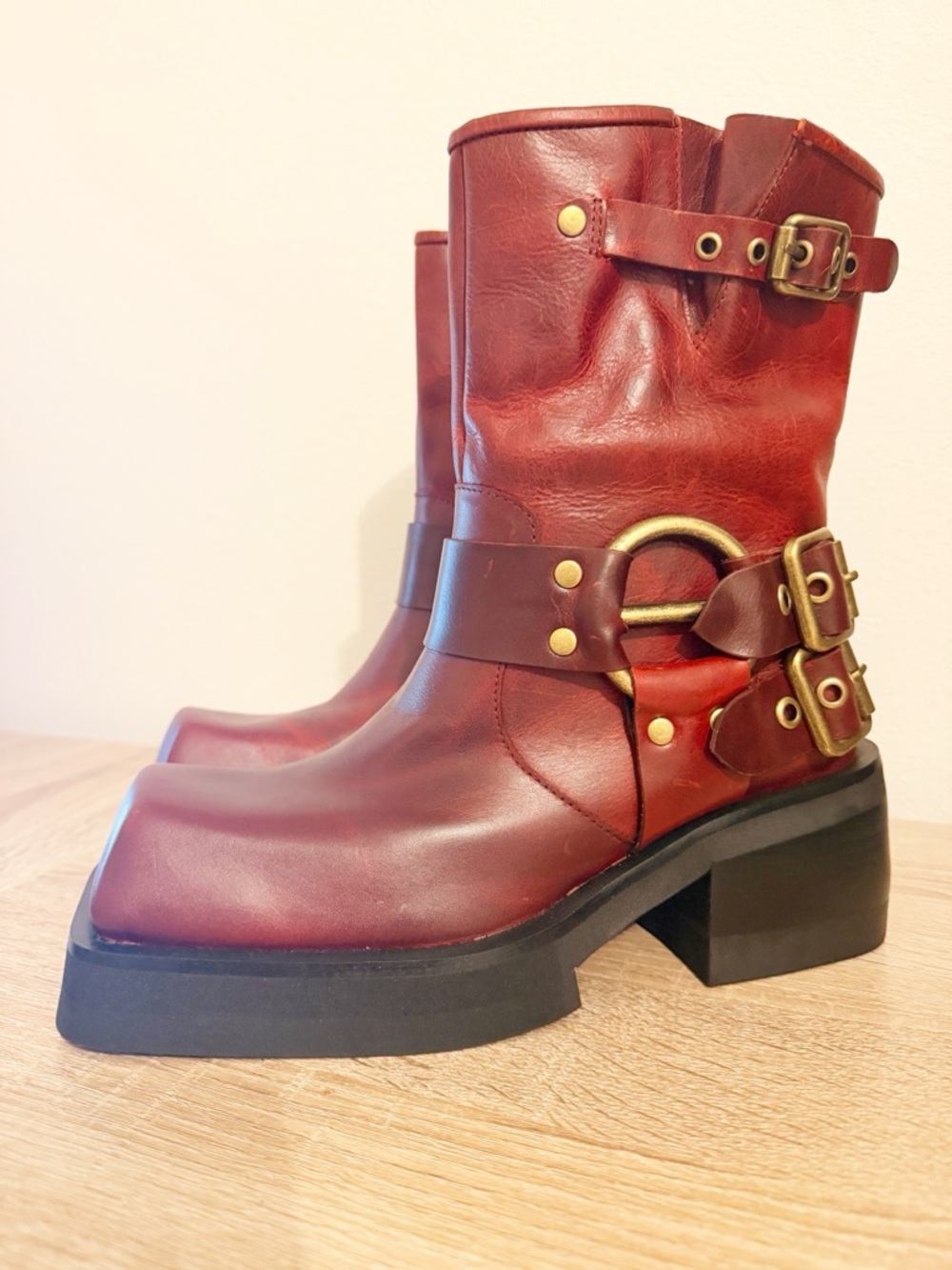 NEW Free People Jeffrey Campbell Lights Out Moto Boot Leather Maroon Size 7 * - Picture 2 of 11